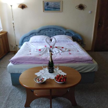 Hotel Vagonka Studenka Экстерьер фото